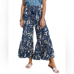 True Destinations Resort Wear Flare Pants Blue White Palm Print Size M EUC